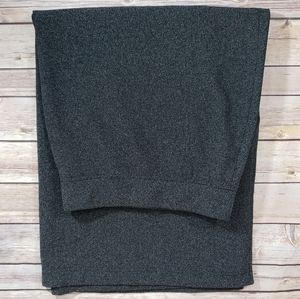 Soft by Avenue Gray skirt 26/28